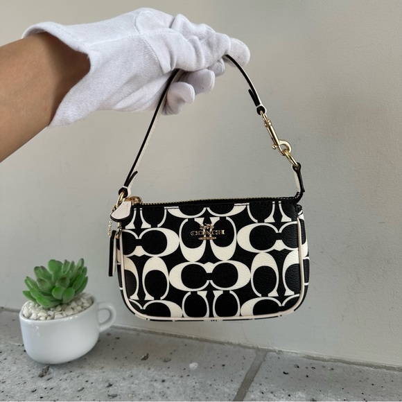 NWT Coach Nolita 15 In Signature Canvas - Picture 6 of 11